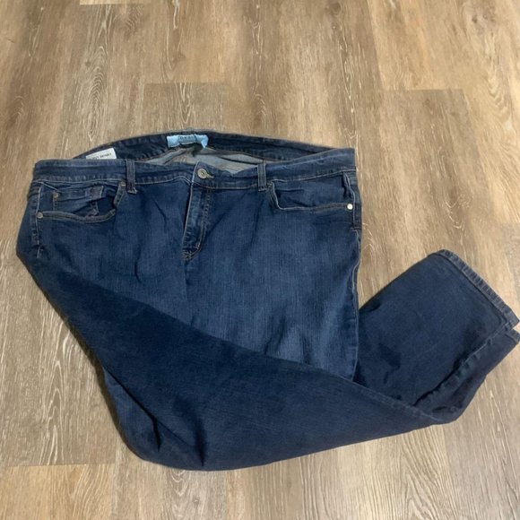 Torrid / 24 / Curvy Skinny Jeans - Picture 5 of 14